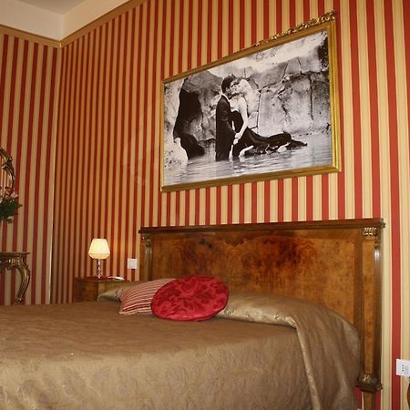 Le Sorelle Lumiere Bed and Breakfast Rom Rum bild